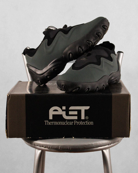 Tenis OAKLEY/PIET SLIP-ON TEETH OG FAUX BLACK N40