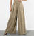 Calça Pantalona Com Pregas Frontais - comprar online