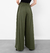 Calça Wide Leg Com Fenda Frontal na internet