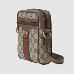 Morral Gucci en internet