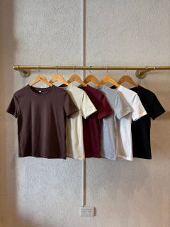 REMERA BASICA - comprar online