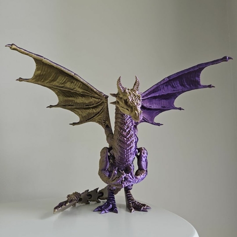 Mega Dragão Articulado – Brinquedo Decorativo Mitológico e Interativo