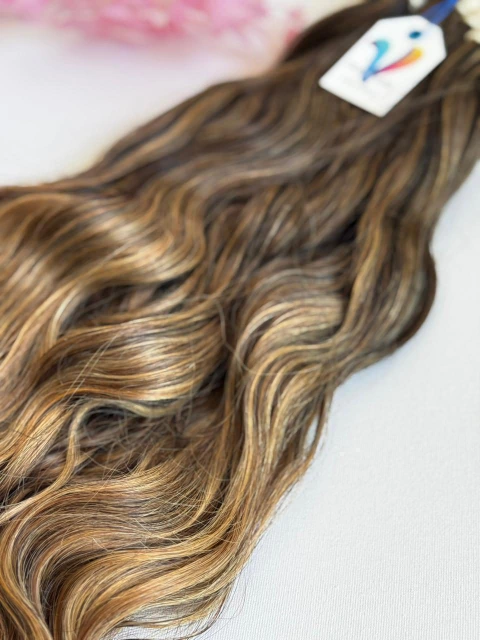 Cabelo Humano Morena Caramelo levemente Ondulado -- Exclusividade Fios da Vani na internet