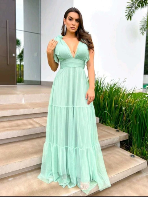 VESTIDO TULE AMARR OMBRO SAIA CAMADA - comprar online