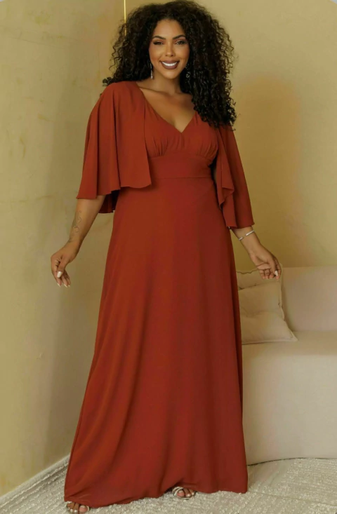 VESTIDO CHIFFON MANGA CAPA PLUS SIZE - comprar online