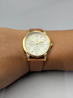 RELÓGIO CARIBE CARAMELO DOURADO