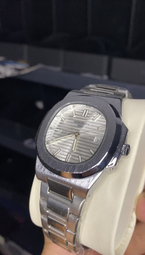 Patek Philippe Nautilus Acero Fondo Blanco - comprar online