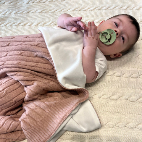 Manta trenzada con plush