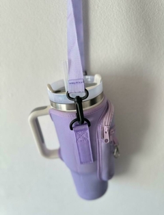 BOLSO FUNDA 1.2L C/CORREA PREMIUM PARA VASO QUENCHER STANLEY™ - SatisFaction™