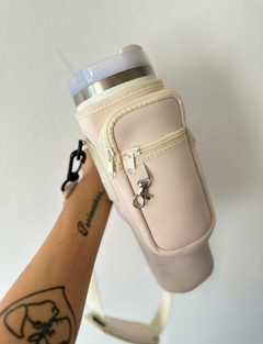 BOLSO FUNDA 1.2L C/CORREA PREMIUM PARA VASO QUENCHER STANLEY™ - SatisFaction™ - comprar online