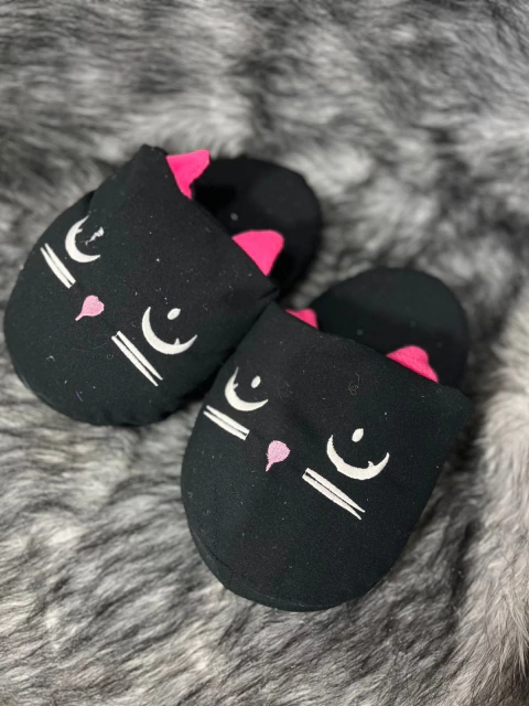 PANTUFLON NEGRO - comprar online