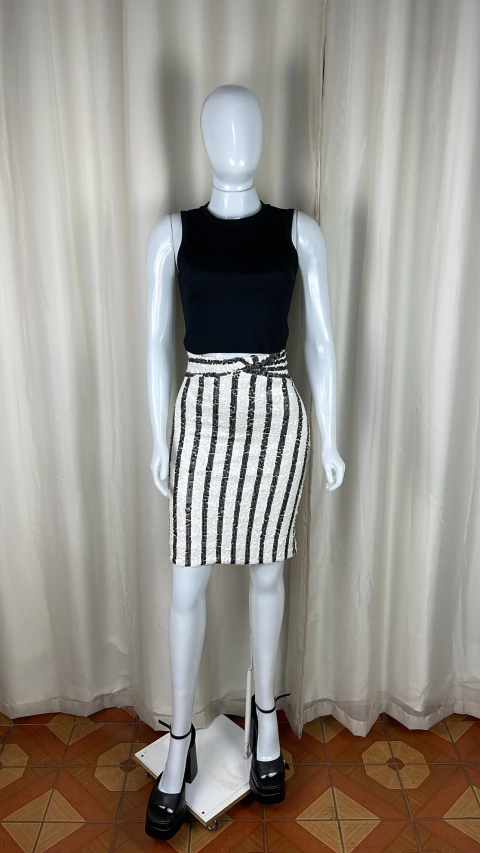 Saia paete branco/preto TAM 40 - comprar online