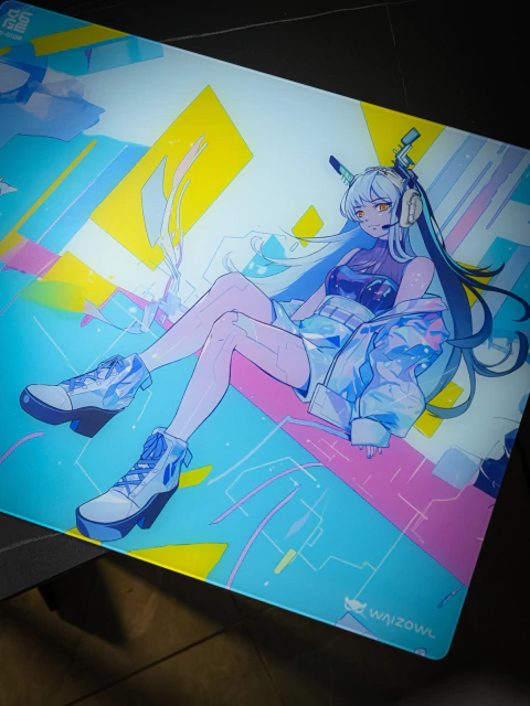 Glass pad Waizowl x SU DGLOW