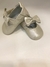 SAPATILHA NEWBORN EM COURO GAMBO - comprar online