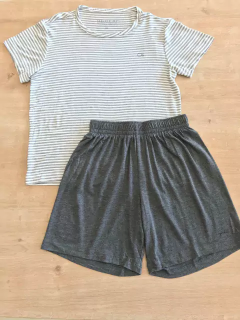 PIJAMA CAMISETA MANGA CURTA E BERMUDA LISTRADO OGOCHI