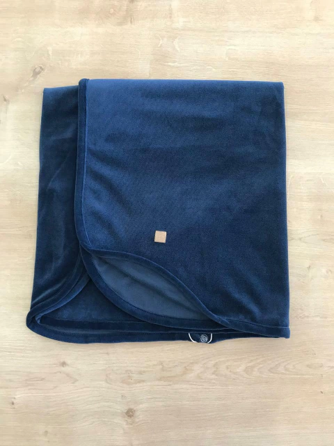 MANTA PLUSH AZUL GROW UP