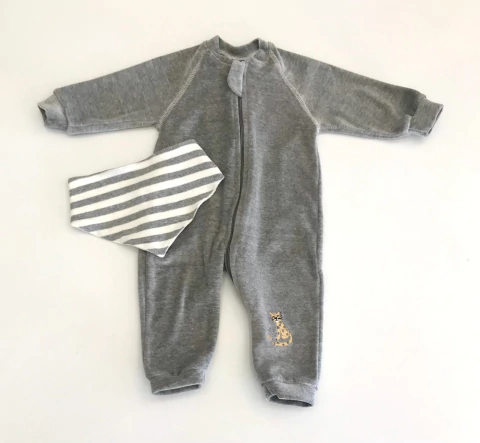 MACACAO PLUSH COM BABADOR BANDANA MESCLA E OFF - MINI&CO - comprar online