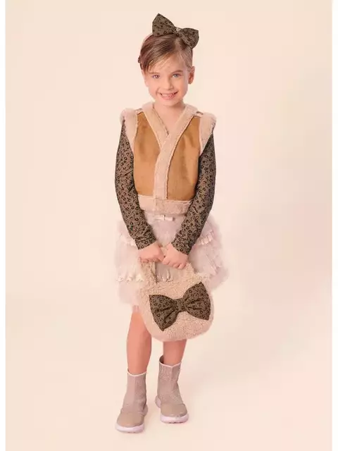 COLETE SUEDE COM PELOS PITUCHINHUS