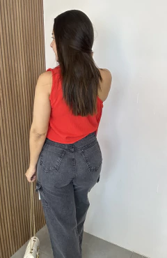 Blusa Lary na internet