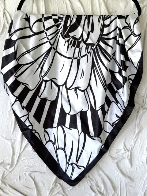 Lenço cetim estampado
