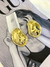 Brinco oval orgânico grande dourado