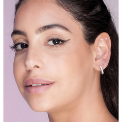 Argolas em Prata 925 com Micro zircônias - Design Unissex Sofisticado e Fecho Click - Ds Joias