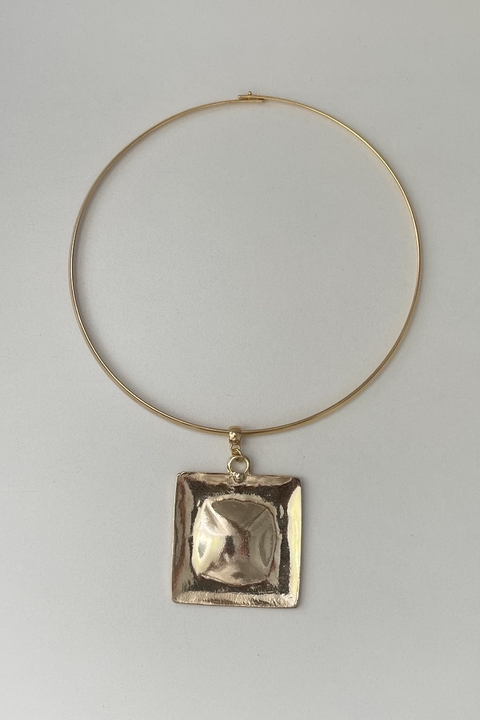 Colar Moldura Quadrada ouro