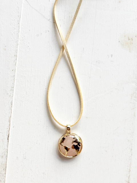 COLLAR AMULETO "ELEMENTOS MUNDOS, elegí tu color! - comprar online