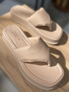CHINELO FLAT LUA Bege