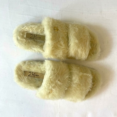 CHINELO PELO GUGA OFF WHITE - 2K Shoes