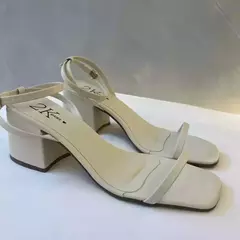 SANDÁLIA RENATA Off White