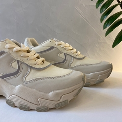 TÊNIS CHUNKY OFF WHITE REFLETIVO na internet