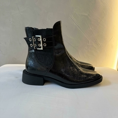 BOTA LILIAN