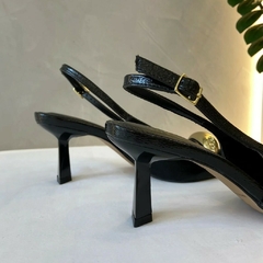 SCARPIN SILVIA PRETO na internet