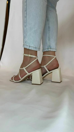 SANDÁLIA LUIZA Dourado - loja online