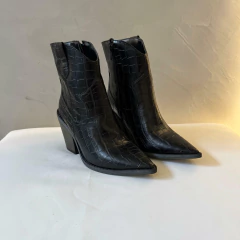 BOTA WESTERN AGATHA PRETA - 2K Shoes