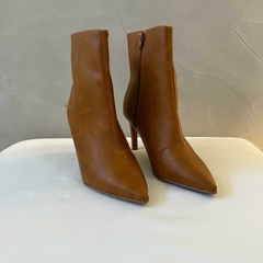 BOTA LARA CARAMELO - comprar online