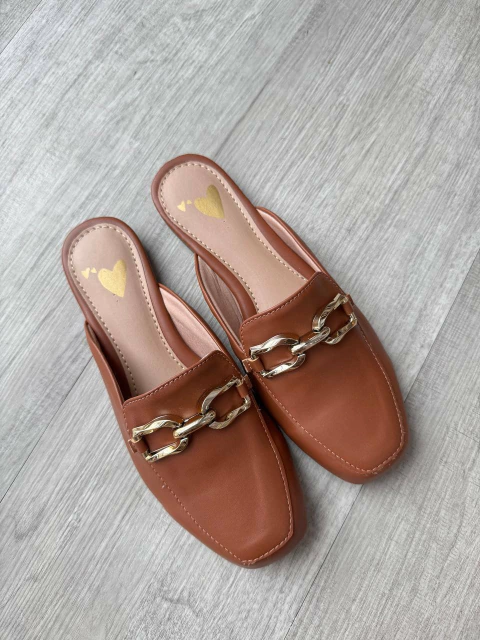 Mule feminino Kayla caramelo