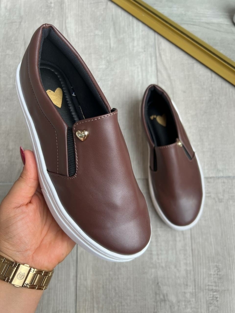 Slip On feminino Mel café