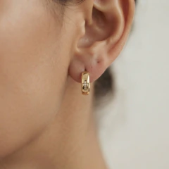 Brinco Banhado a Ouro 18k Argola Cruz Cravejada