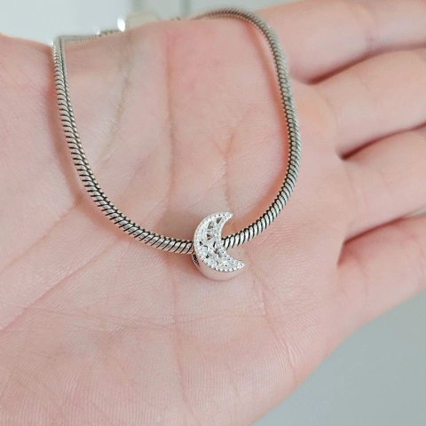 Berloque Prata 925 Lua Cravejada - comprar online