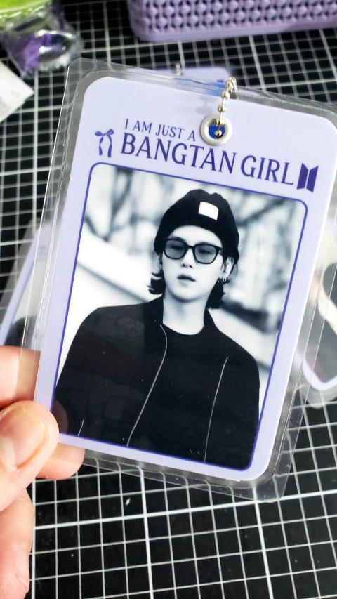 Chaveiro Photocard Suga 5 - comprar online