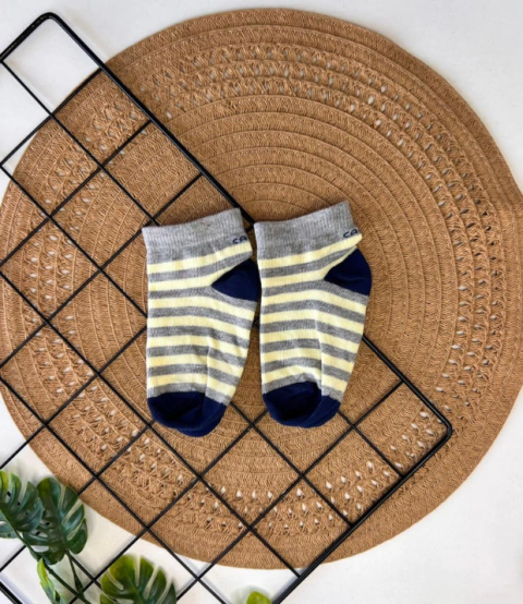 MEIA BÁSICA (1 PAR) TAMANHO 24-28 - Blog Baby Imports