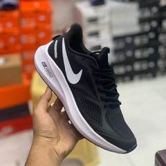 ZAPATILLAS NIKE AIR ZOOM + MEDIAS DE REGALO - OFERTA 50% OFF - ENVIO GRATIS Y CUOTAS SIN INTERES - Audaces