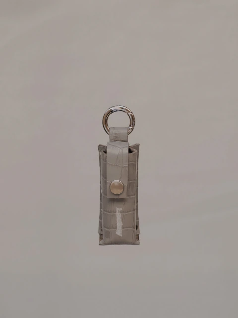 Gloss Holder