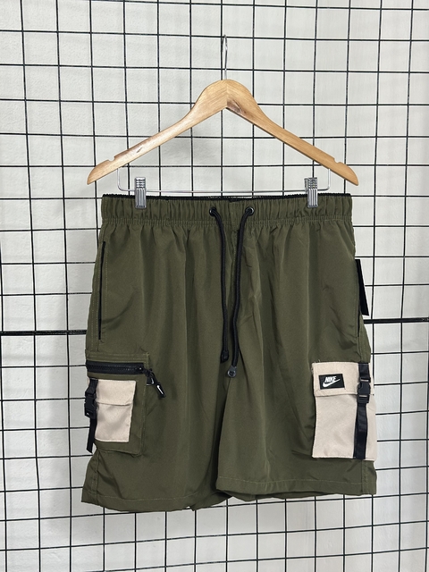 Short NK Cargo - Green With Beige Pockets - comprar online