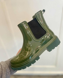 Combo 2 x 1: BOTAS DE LLUVIA + MOCHILA IMPERMEABLE - aerostoreargentina