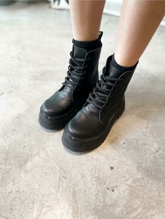 2 X 1 BORCEGOS + BOTAS DE LLUVIA - comprar online