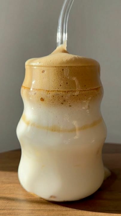 VASO DE VIDRIO CURVO CON SORBETE DE VIDRIO - 500ml