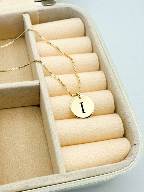 COLAR MEDALHA INICIAL PP PERSONALIZADA OURO - comprar online